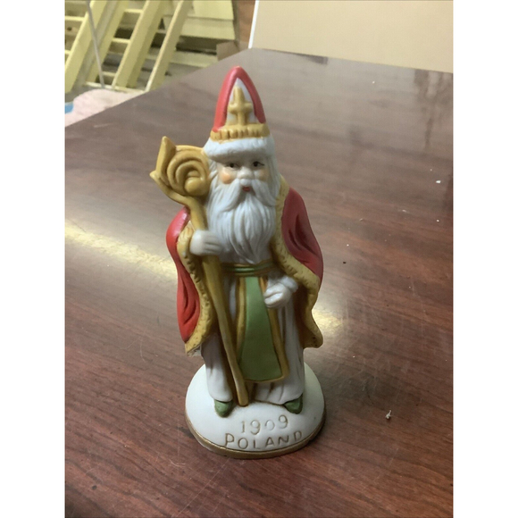 Heilig Meyers Santas From Around The World Figurine 1909 Poland Old World Santa - Picture 2 of 7